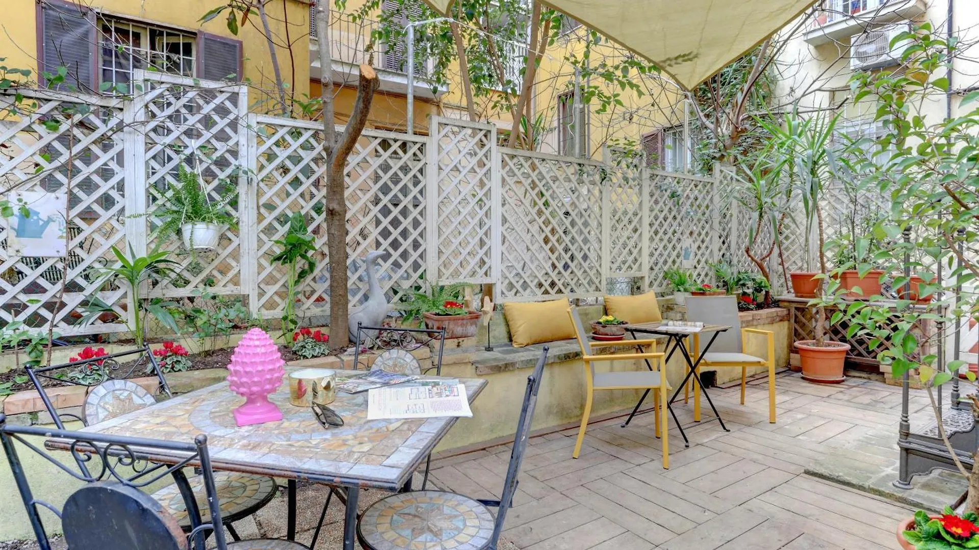 Colosseo Secret Garden - Home And More Rom